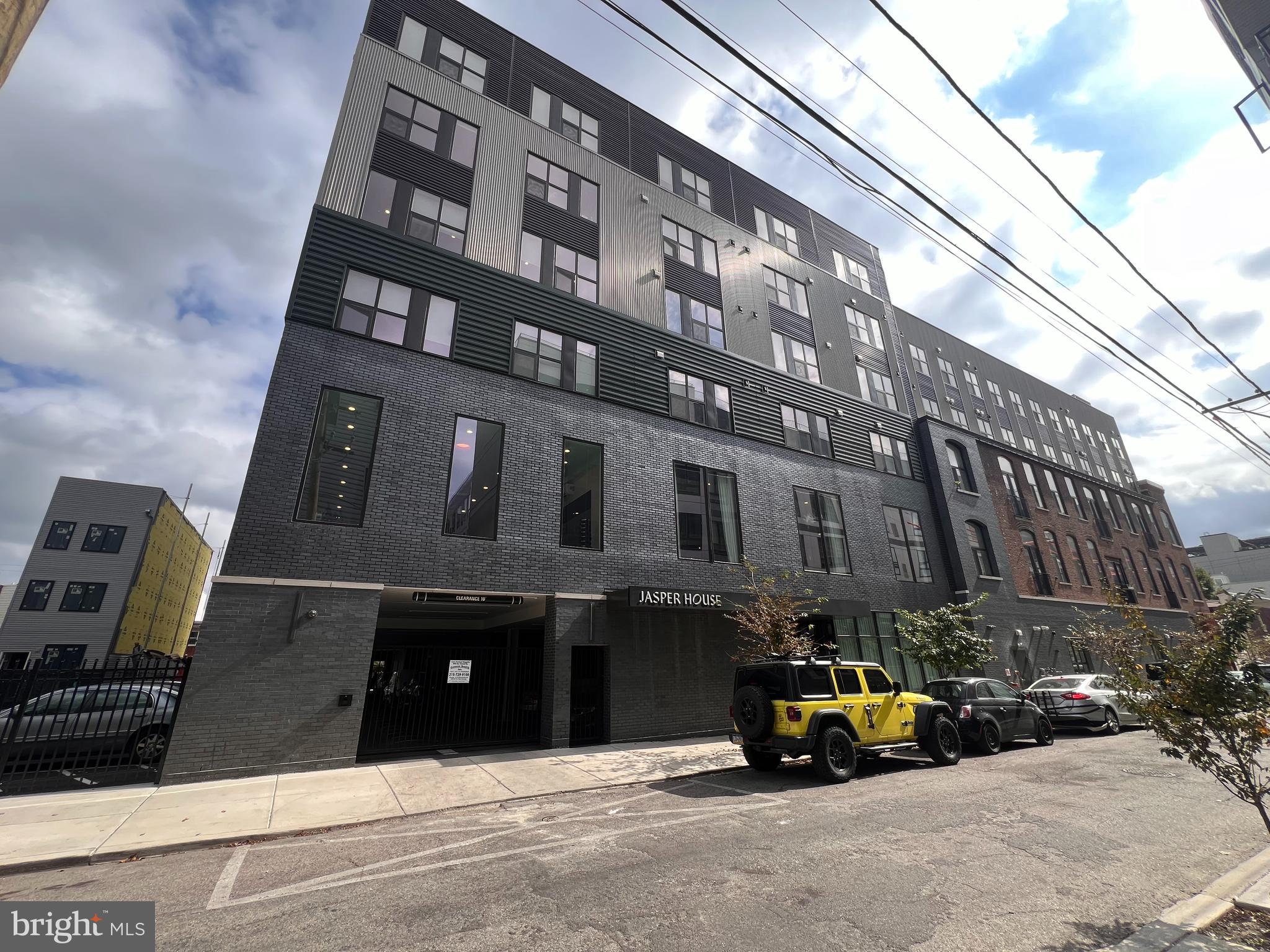 1825 E BOSTON ST #221