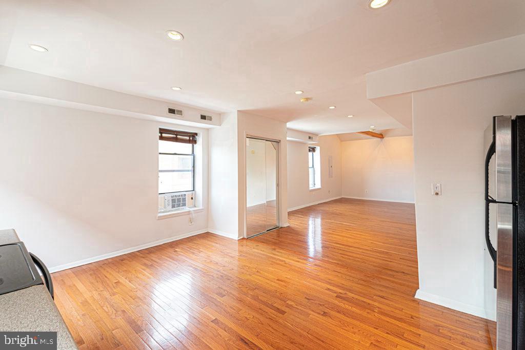 1745 SOUTH ST #3RD FLOOR