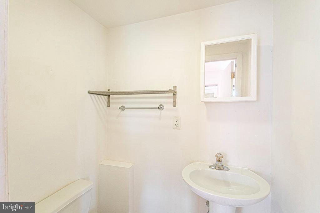 1745 SOUTH ST #3RD FLOOR