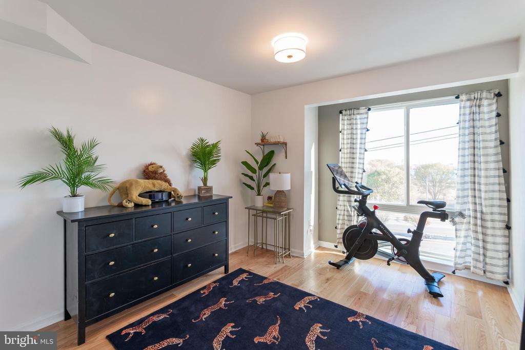 319 E ALLEN ST #UNIT 3