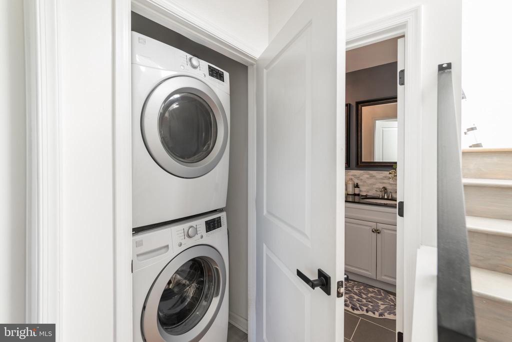 319 E ALLEN ST #UNIT 3