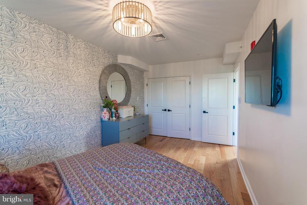 319 E ALLEN ST #UNIT 3