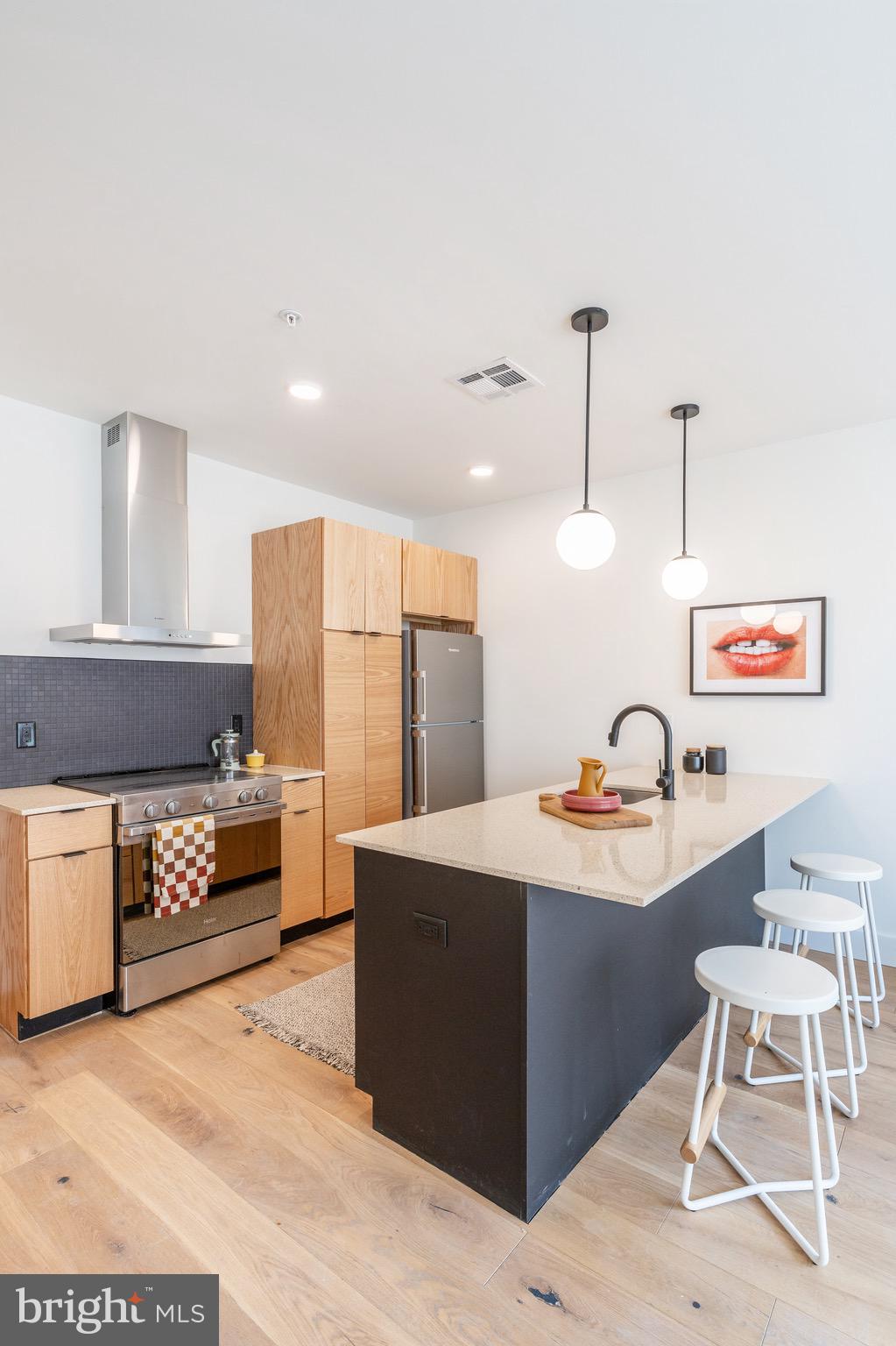 1701-17 N 2ND ST #614