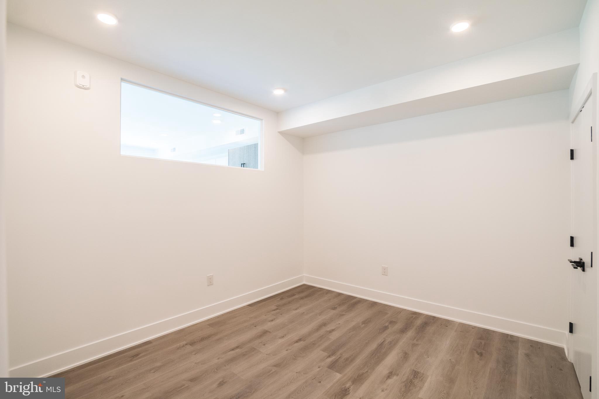 1420 POINT BREEZE AVE #UNIT 304