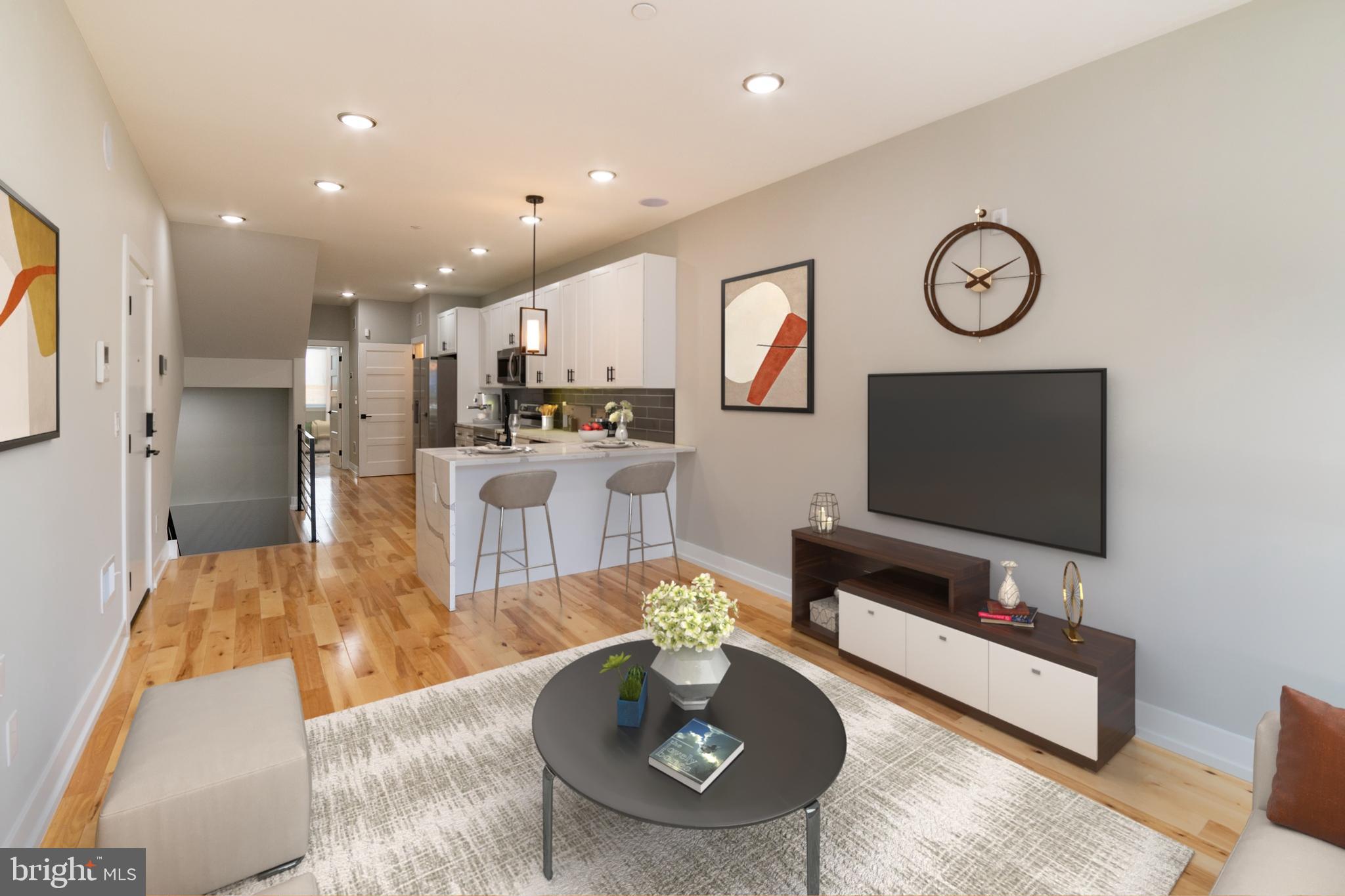 411 W HEWSON ST #UNIT 1
