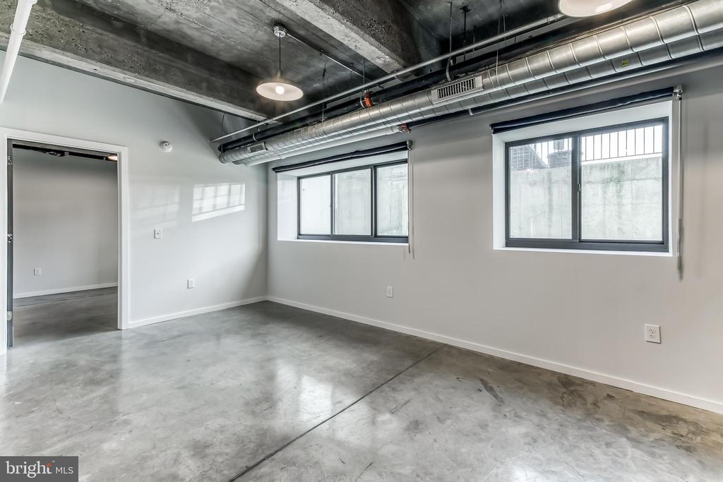 4800 BROWN ST #UNIT 101