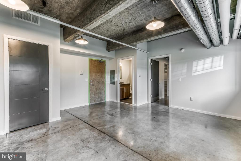 4800 BROWN ST #UNIT 101