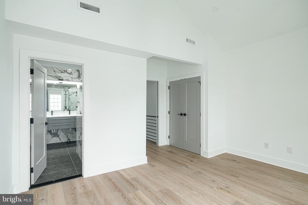 130 CARPENTER ST