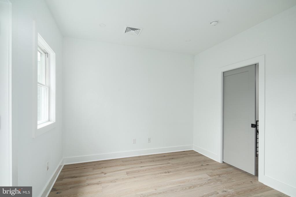 130 CARPENTER ST