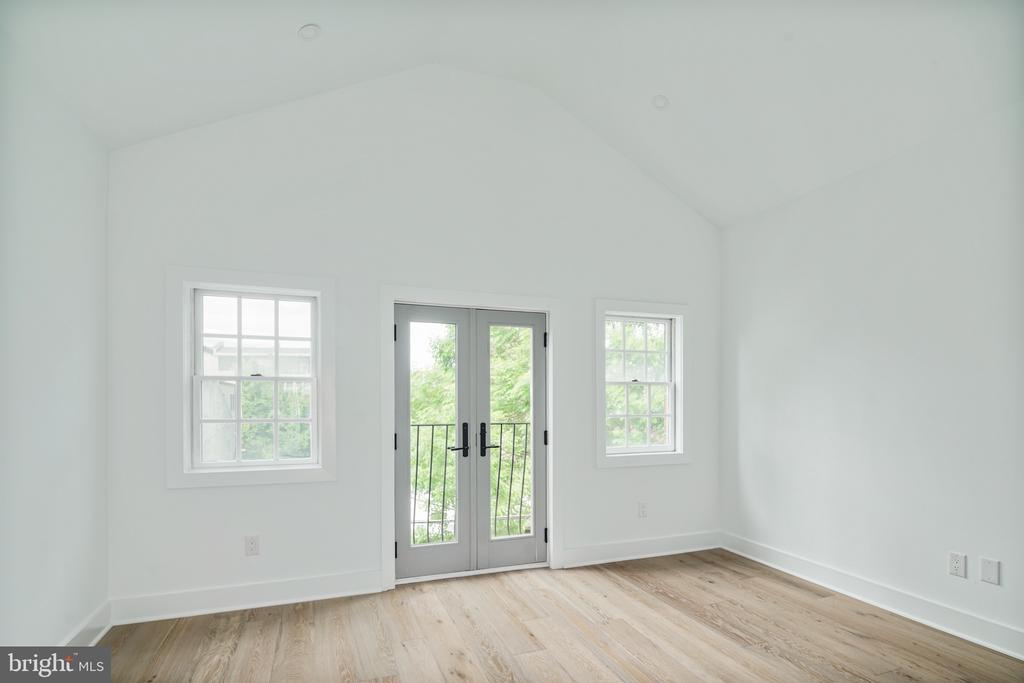 130 CARPENTER ST