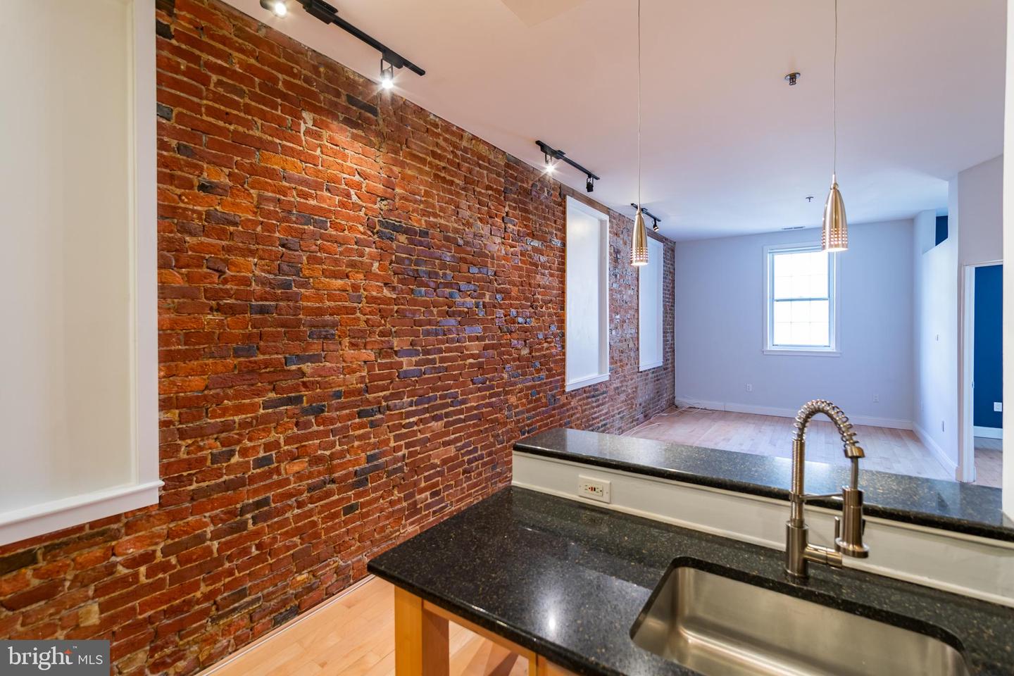 50 N FRONT ST #UNIT 206