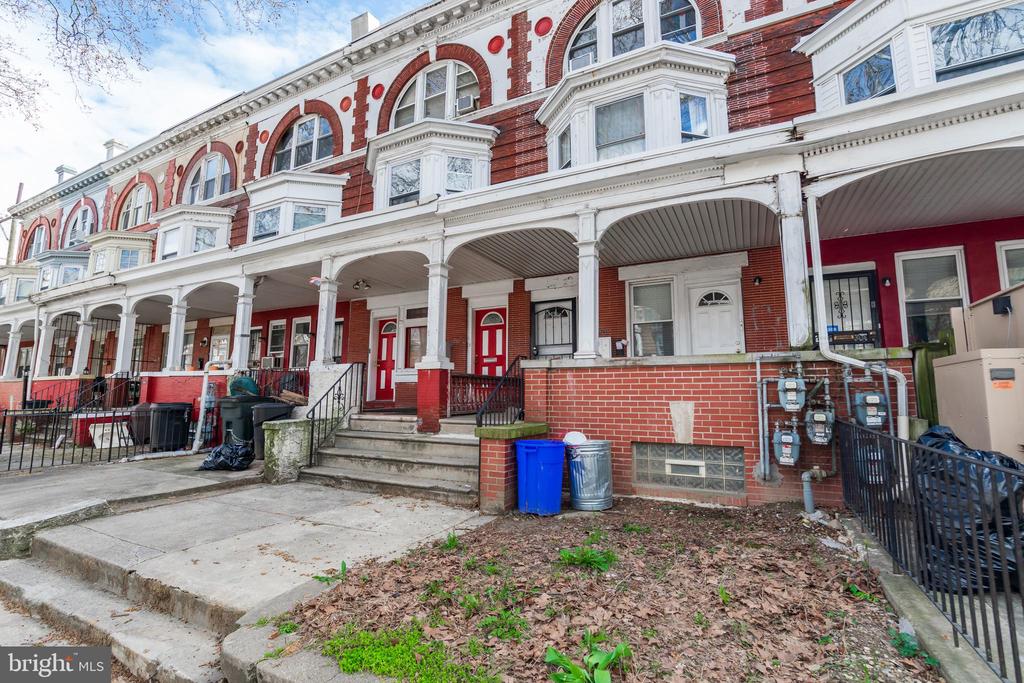 5012 WALNUT ST #UNIT 3