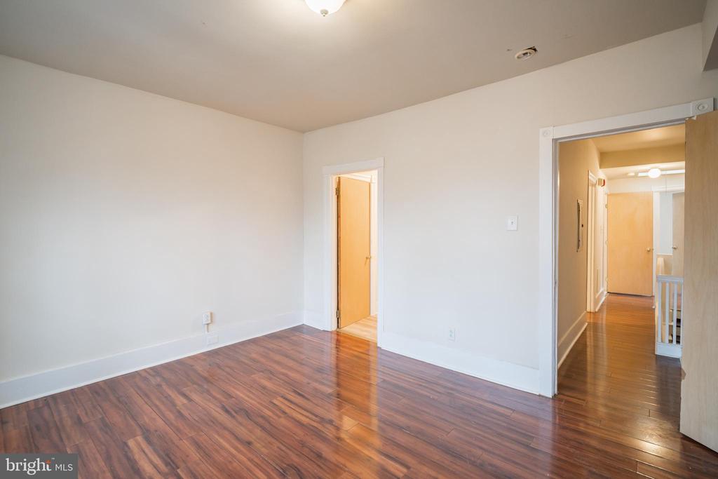 5012 WALNUT ST #UNIT 3
