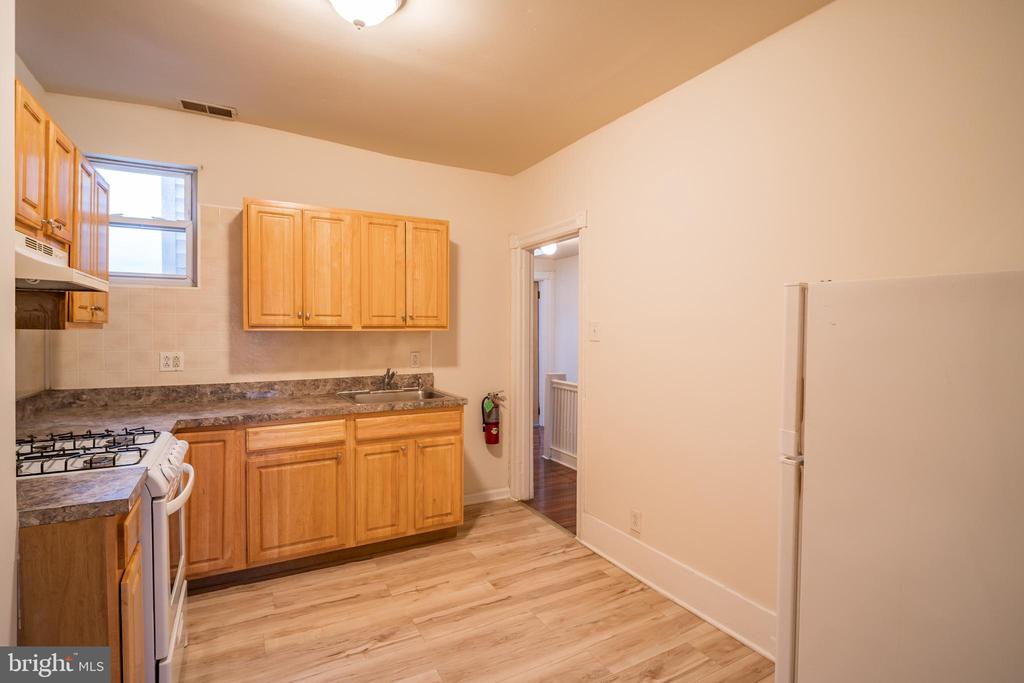 5012 WALNUT ST #UNIT 3
