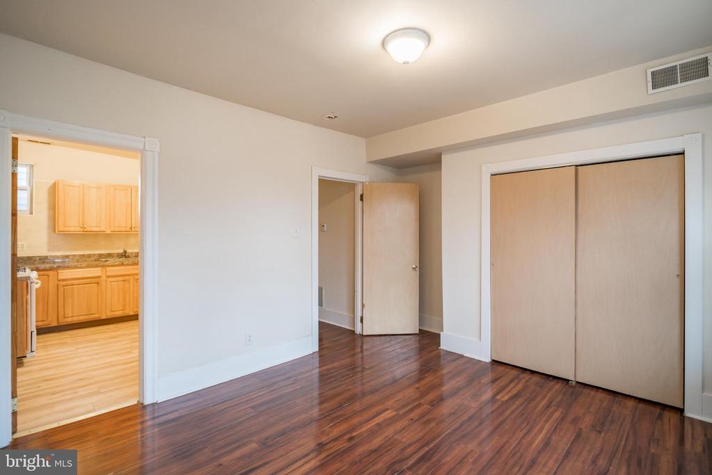 5012 WALNUT ST #UNIT 3