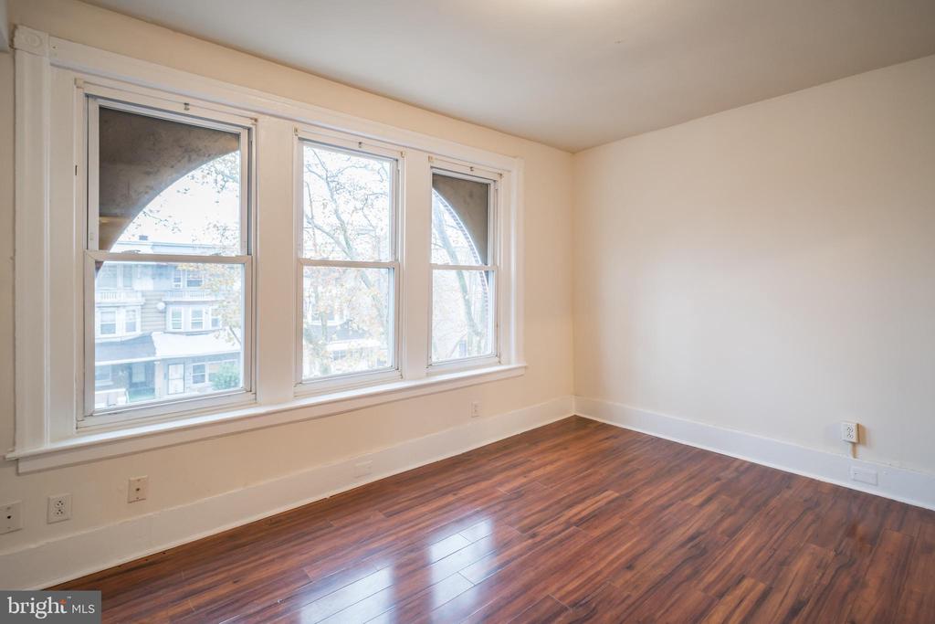 5012 WALNUT ST #UNIT 3
