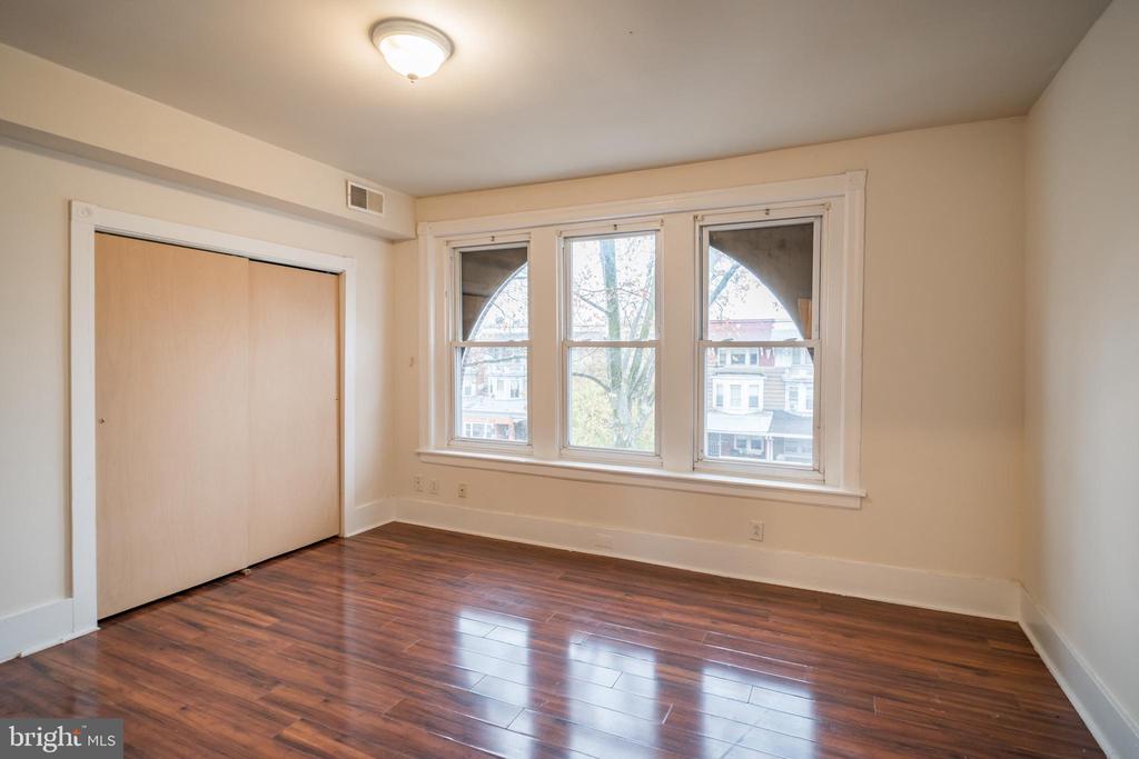 5012 WALNUT ST #UNIT 3