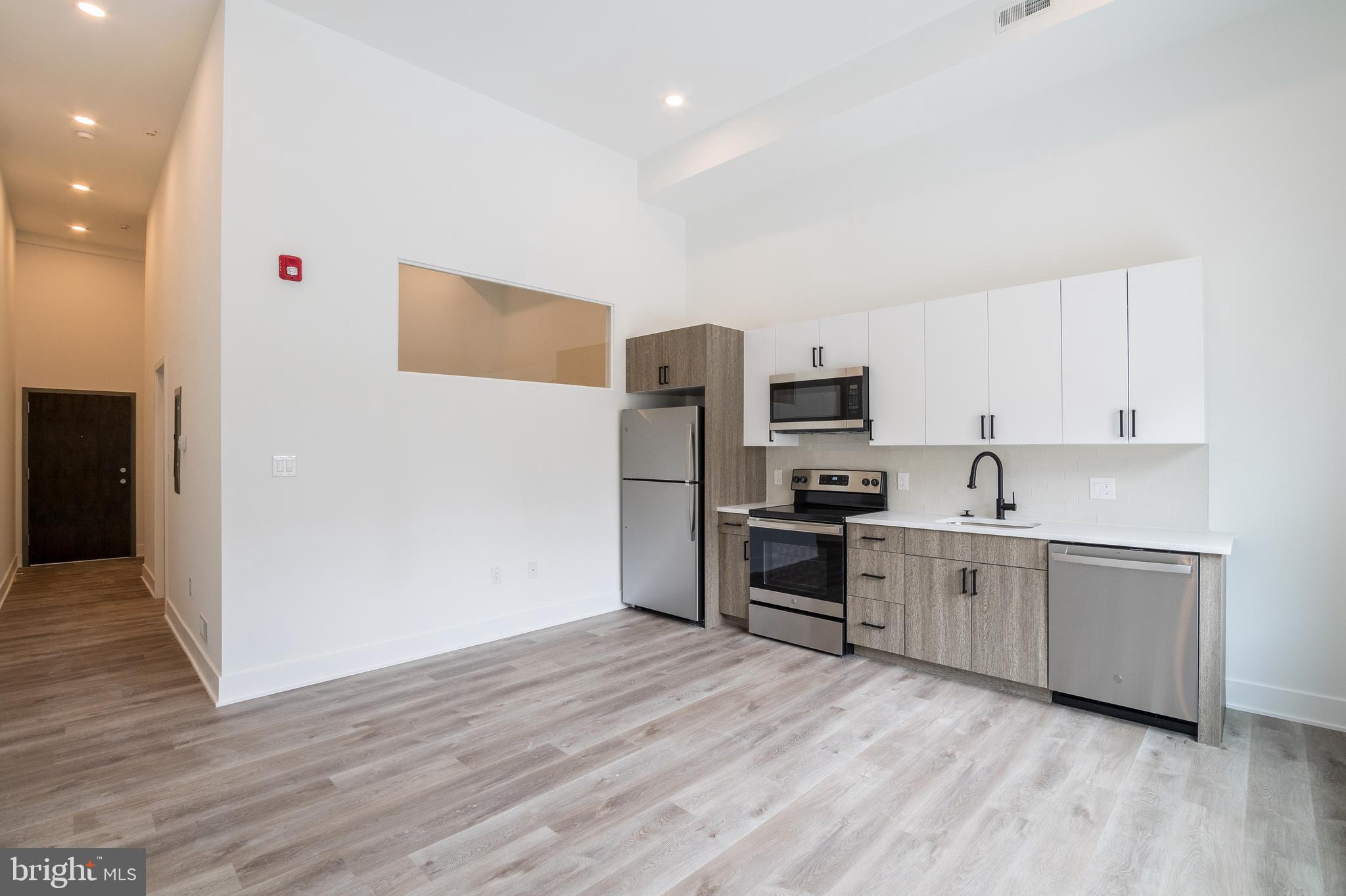 1420 POINT BREEZE AVE #UNIT 104