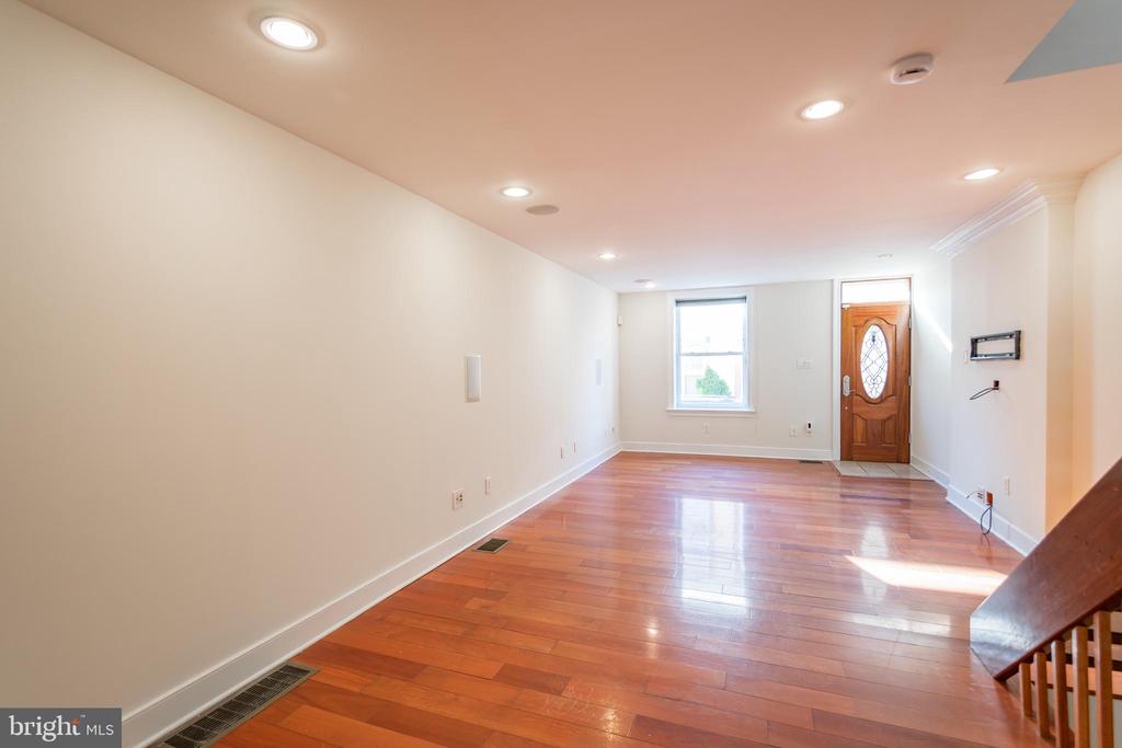 361 FITZGERALD ST