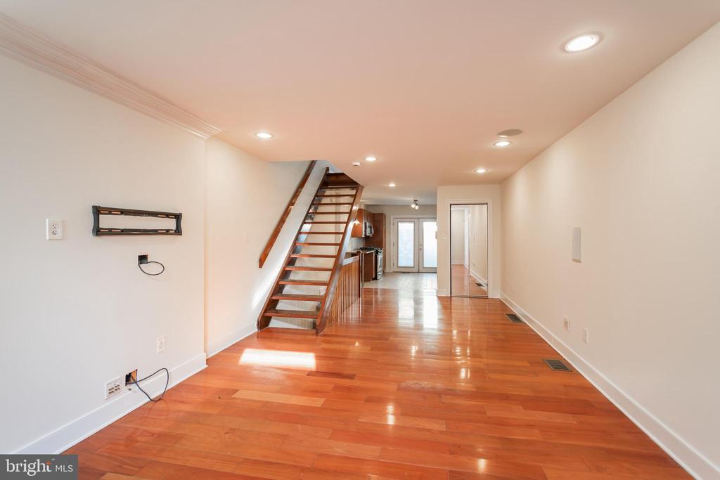 361 FITZGERALD ST