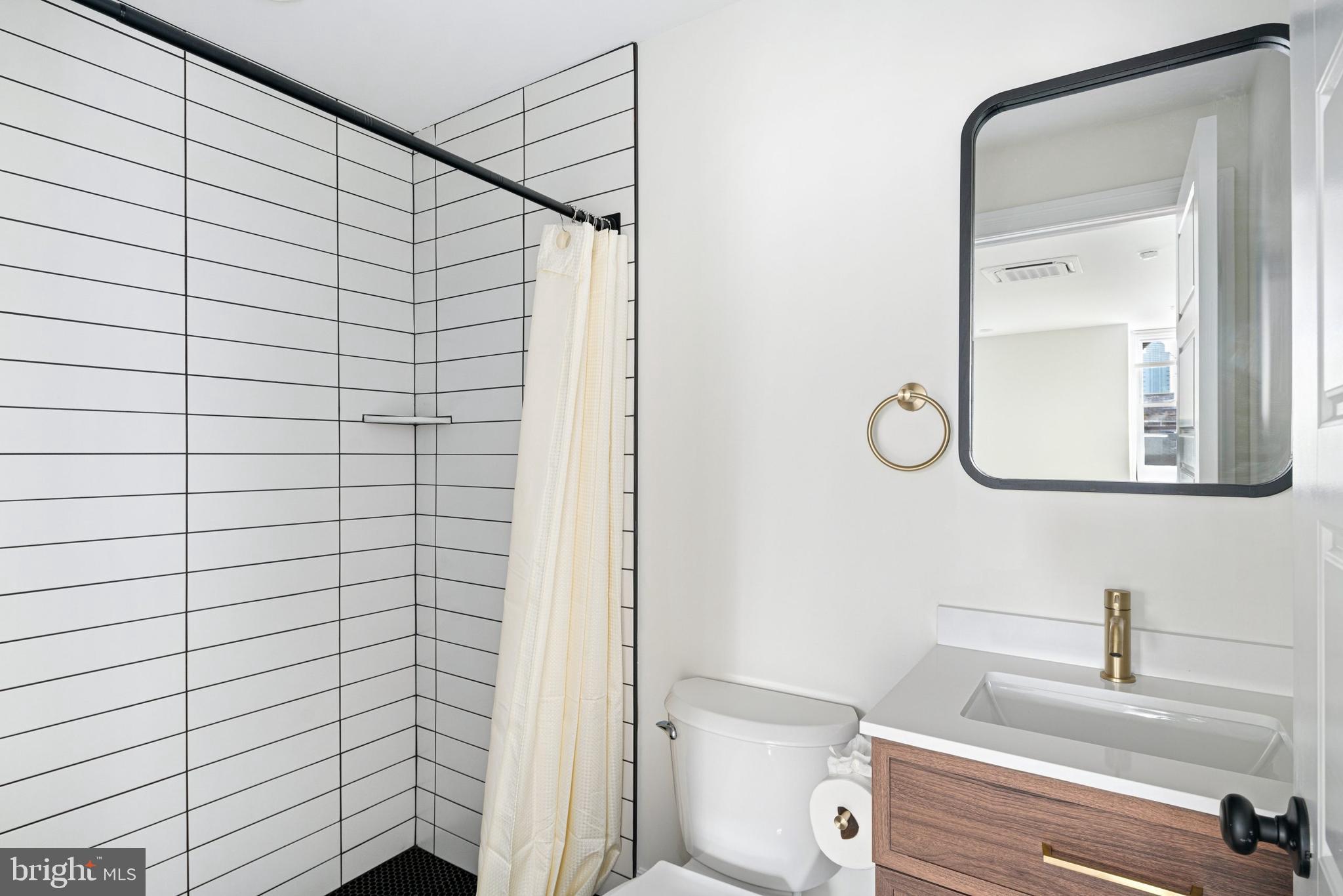 1913-15 WALLACE ST #UNIT 11