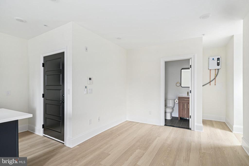 1913-15 WALLACE ST #UNIT 11