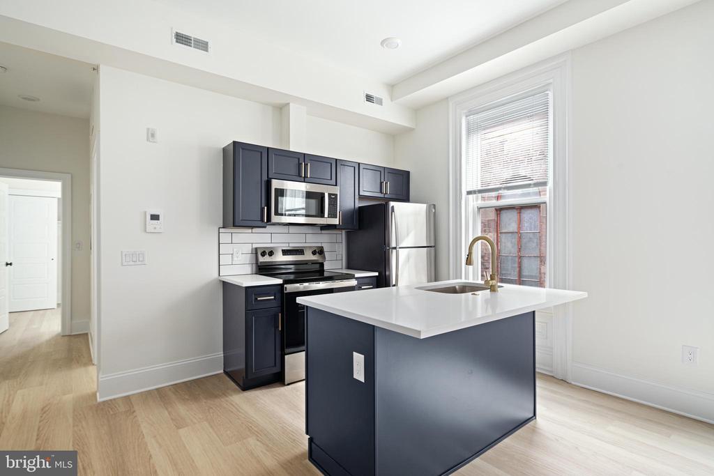 1913-15 WALLACE ST #UNIT 6