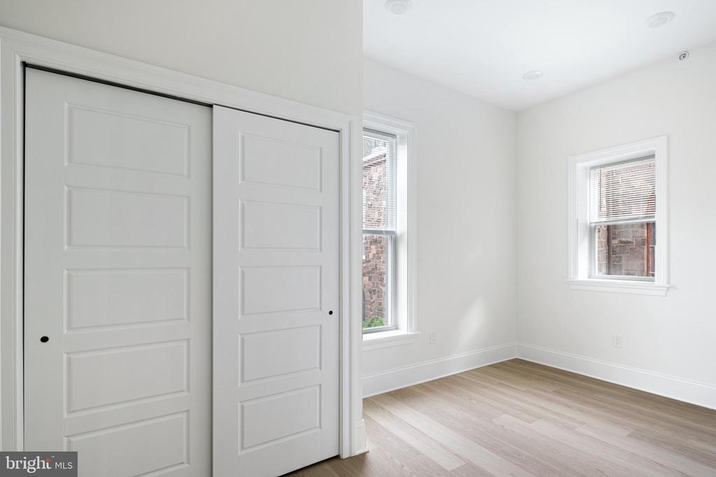 1913-15 WALLACE ST #UNIT 6