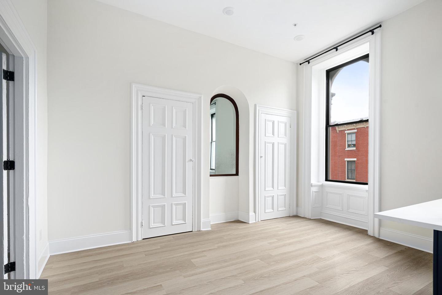 1913-15 WALLACE ST #ONE BEDROOM