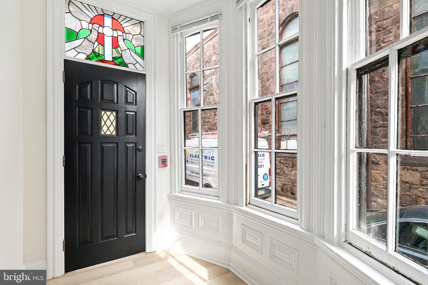 1913-15 WALLACE ST #ONE BEDROOM