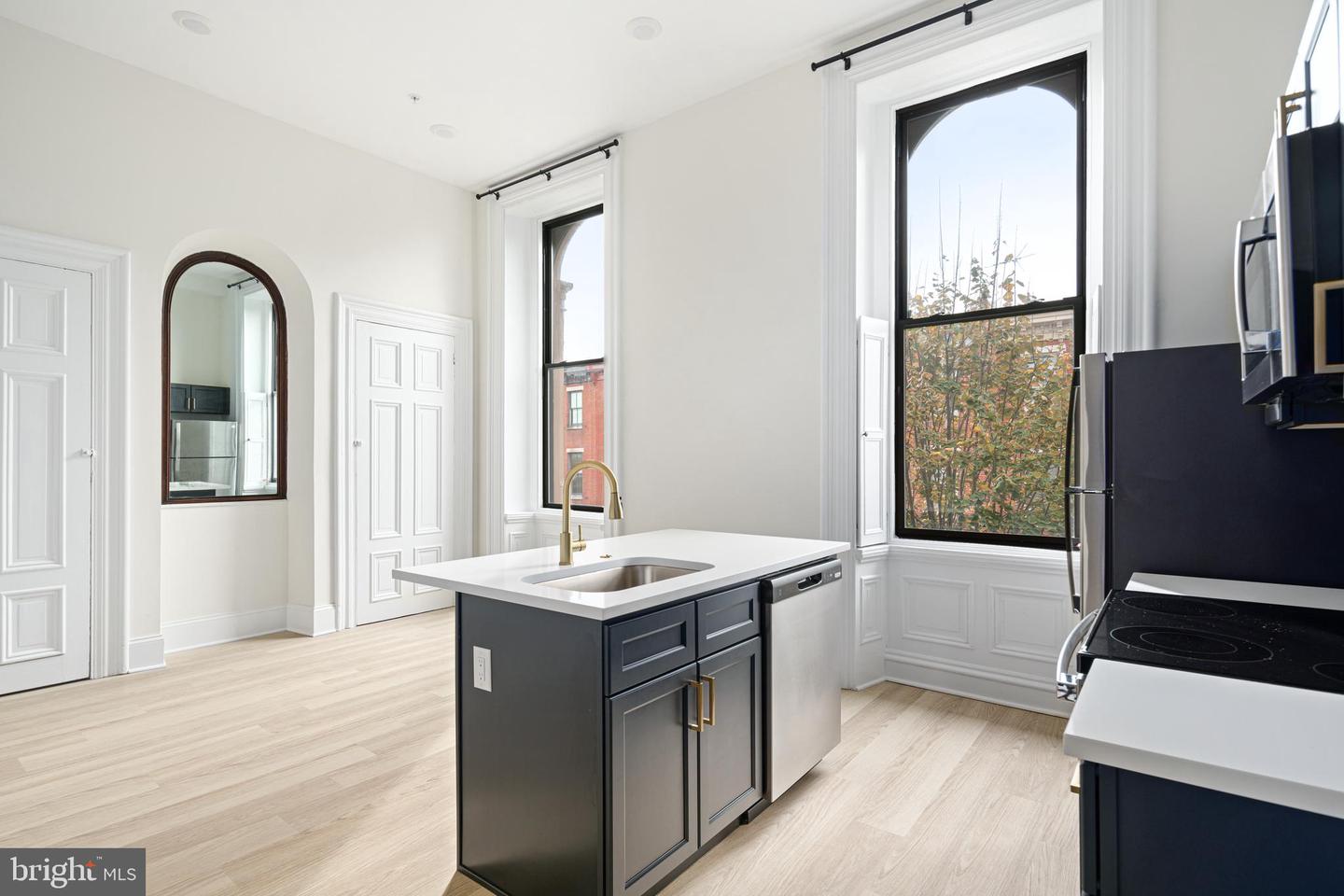 1913-15 WALLACE ST #ONE BEDROOM