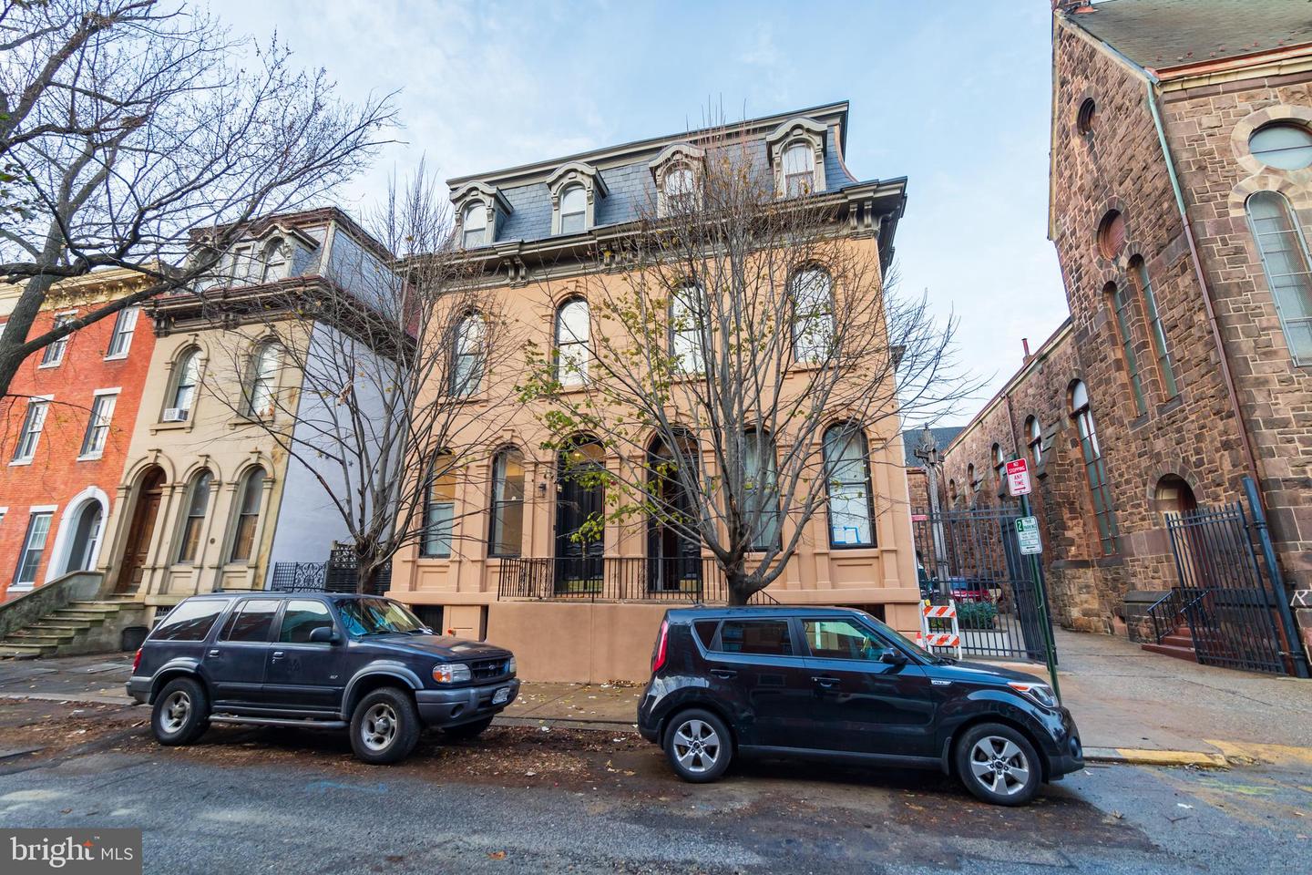 1913-15 WALLACE ST #ONE BEDROOM