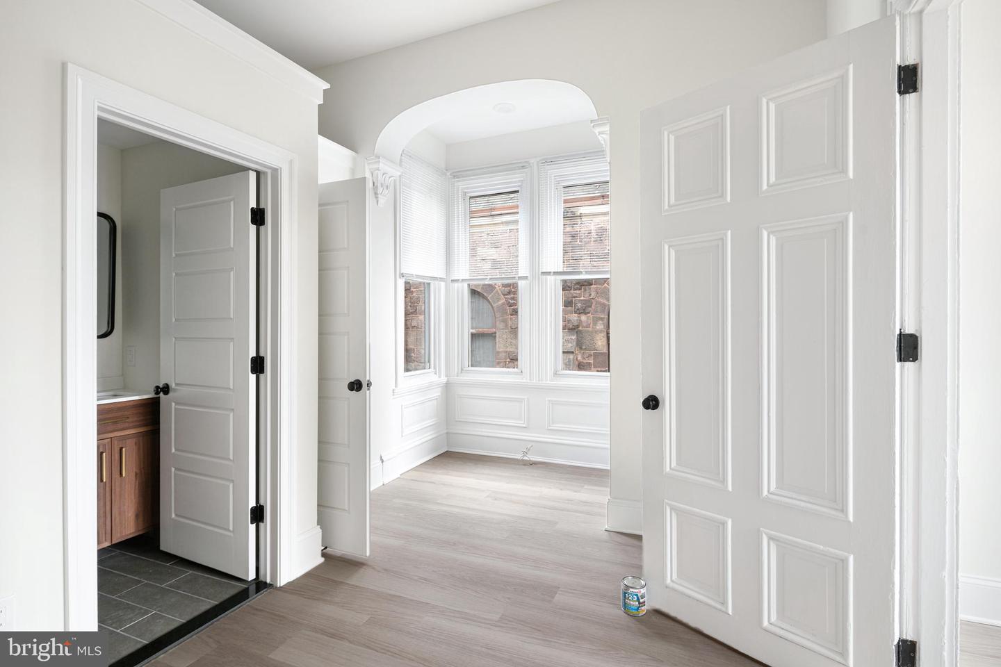 1913-15 WALLACE ST #ONE BEDROOM
