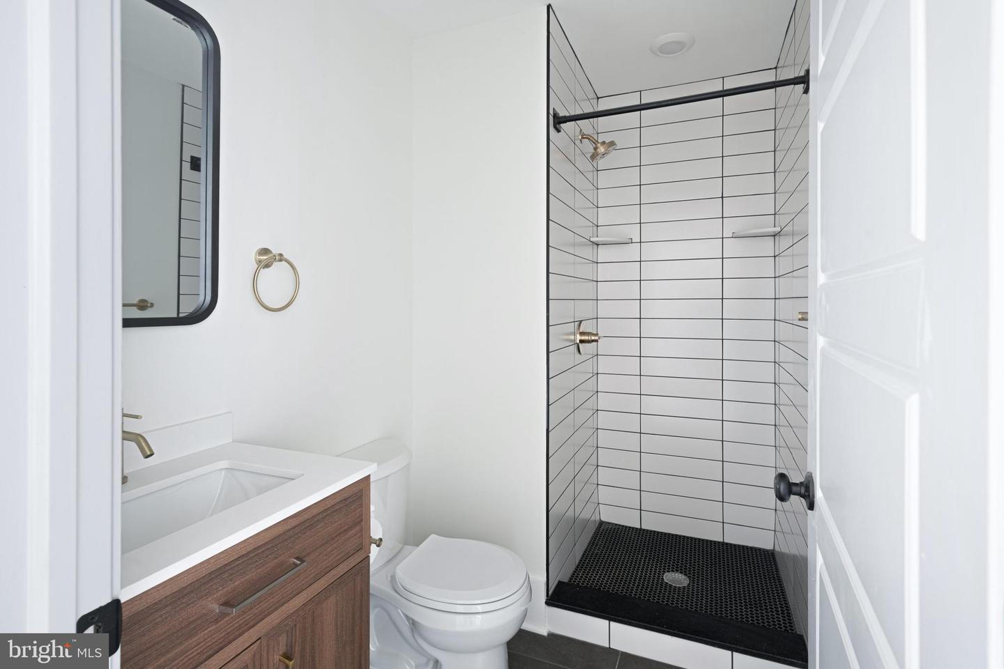 1913-15 WALLACE ST #ONE BEDROOM