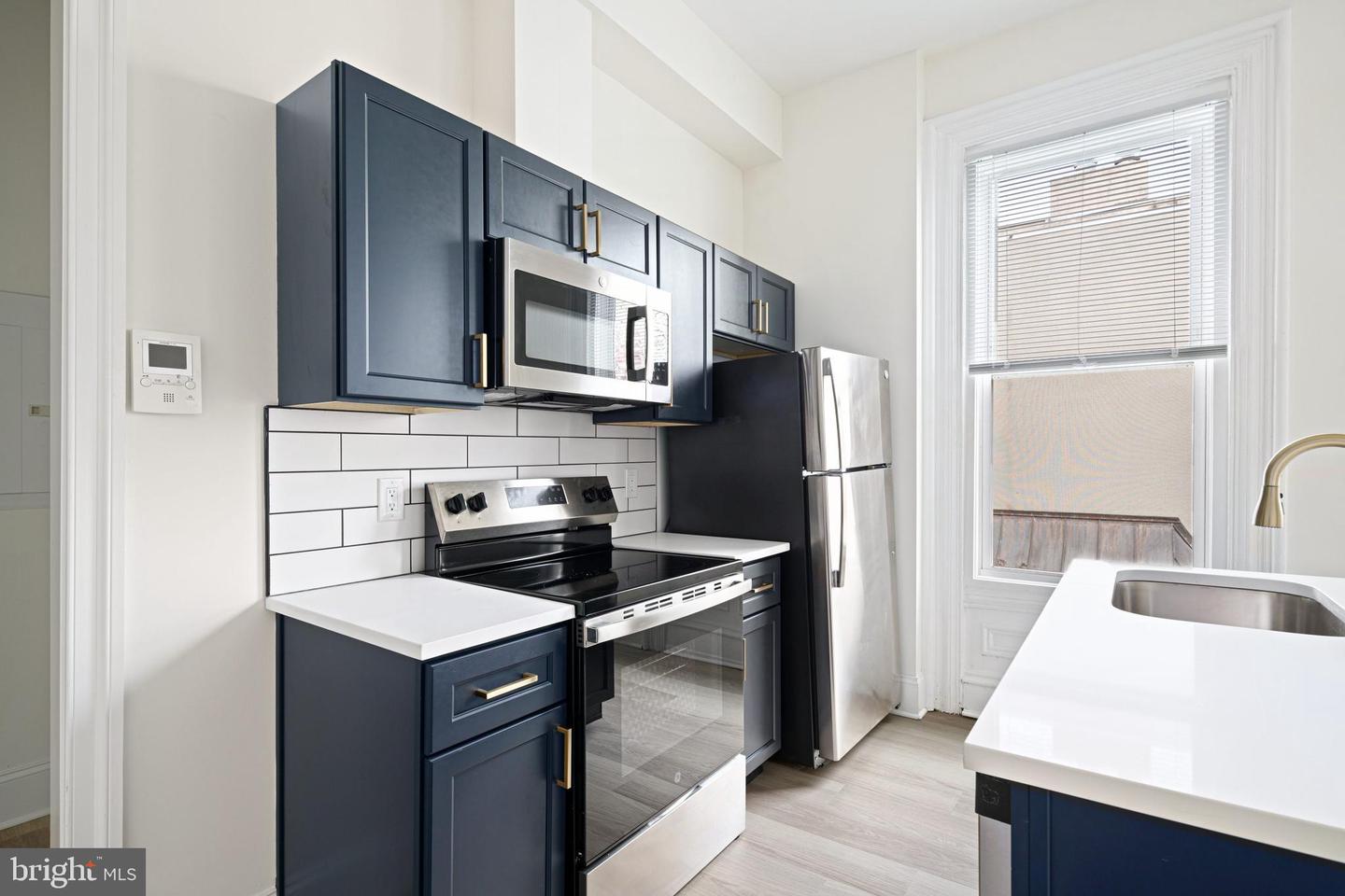 1913-15 WALLACE ST #ONE BEDROOM