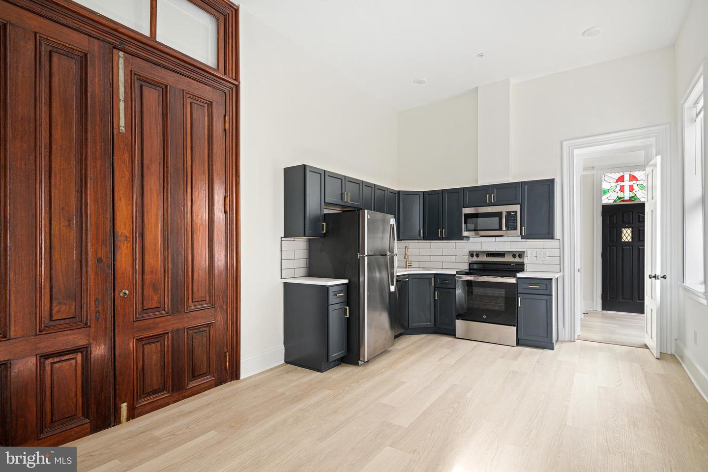 1913-15 WALLACE ST #ONE BEDROOM