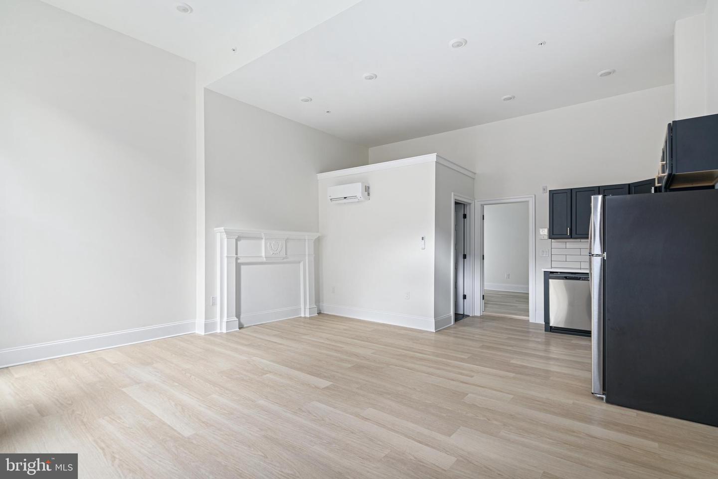 1913-15 WALLACE ST #ONE BEDROOM