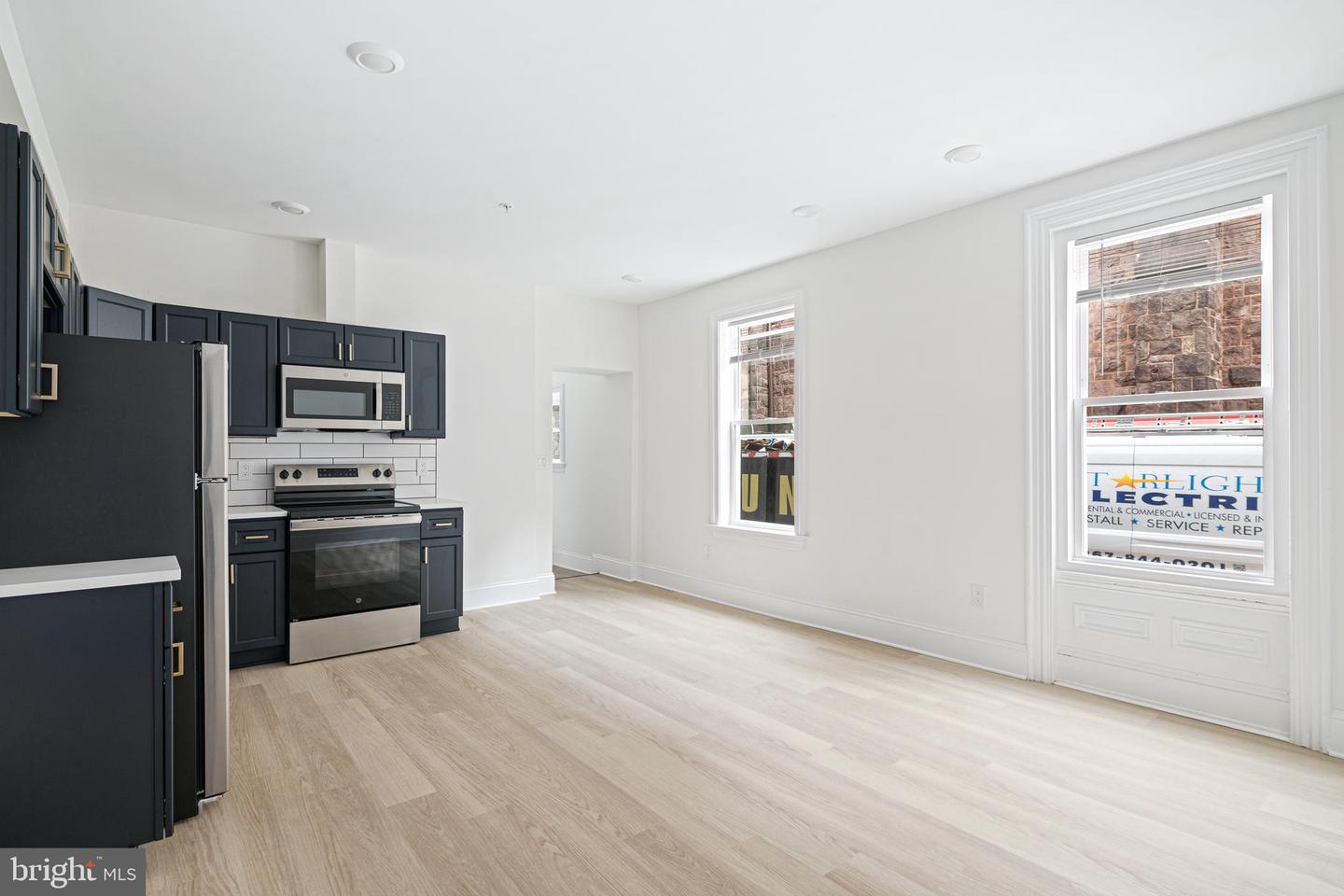 1913-15 WALLACE ST #ONE BEDROOM