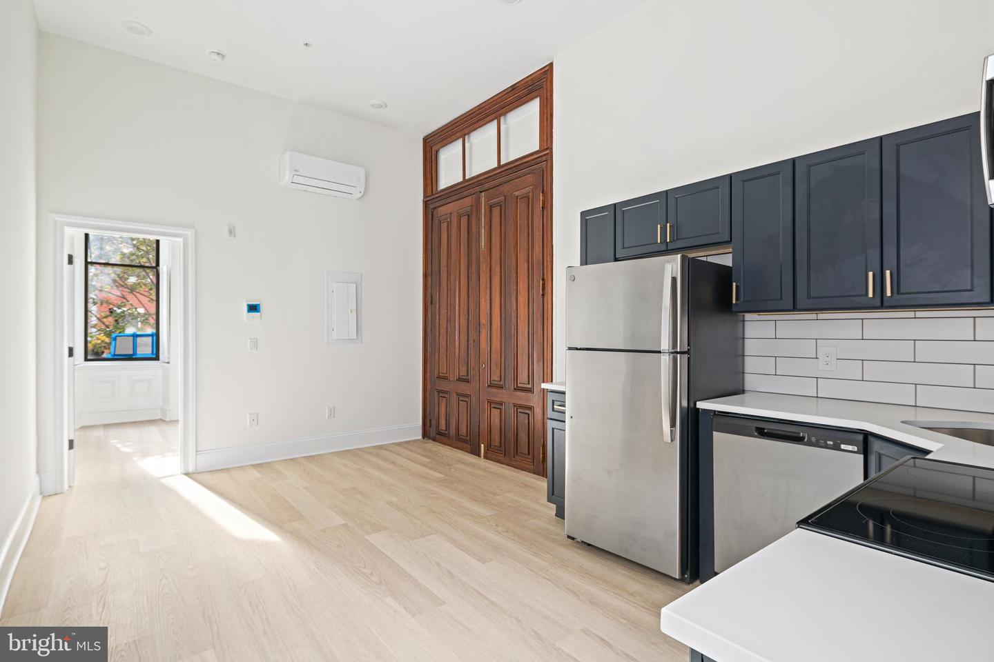 1913-15 WALLACE ST #ONE BEDROOM