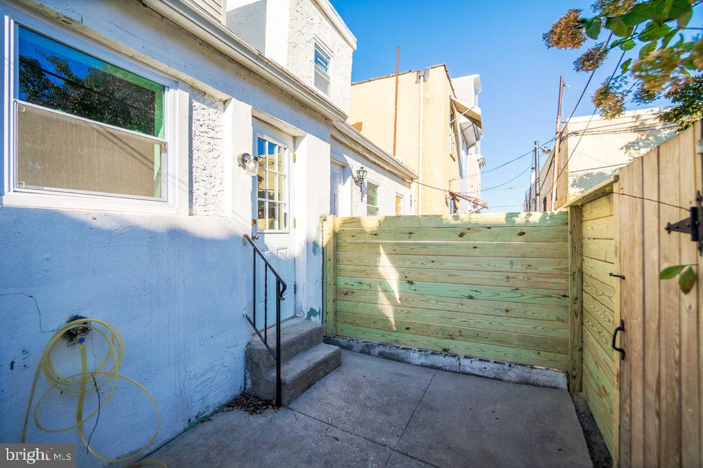 2523 GAUL ST