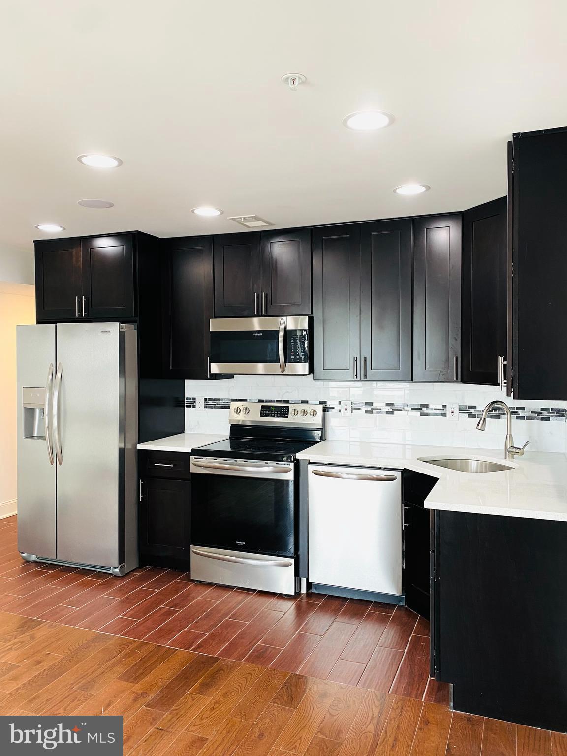 2570 FRANKFORD AVE #2