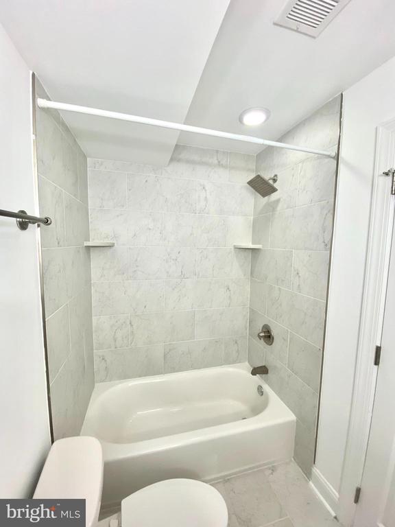 2570 FRANKFORD AVE #2