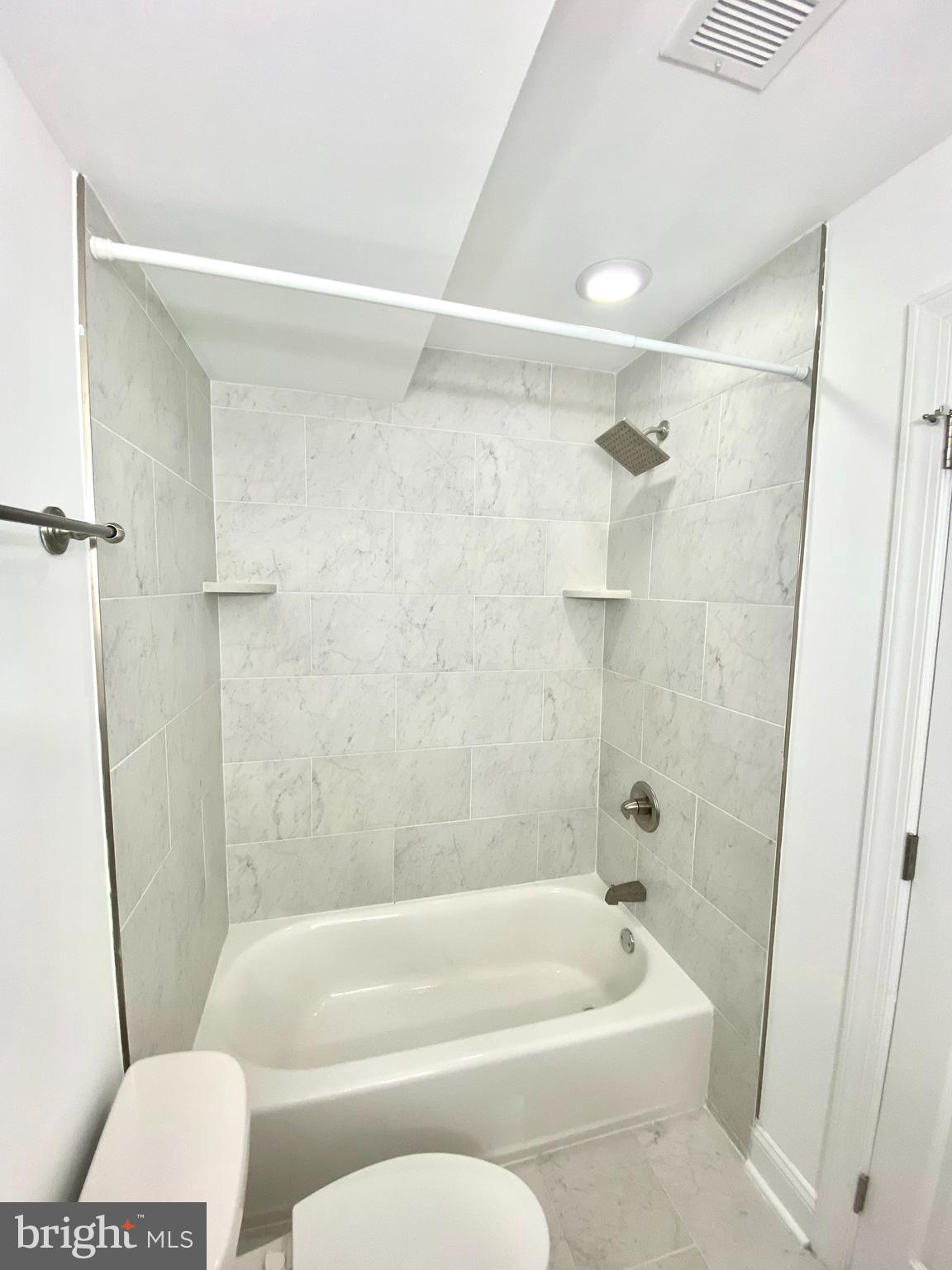 2570 FRANKFORD AVE #2