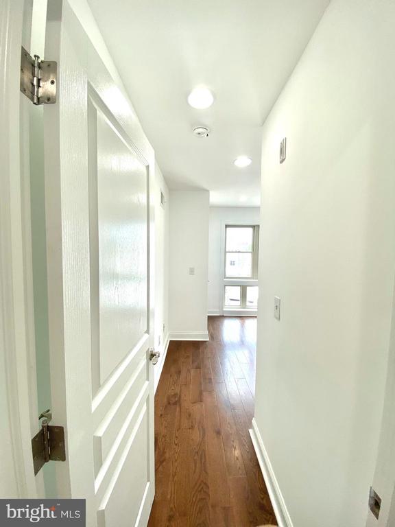 2570 FRANKFORD AVE #2