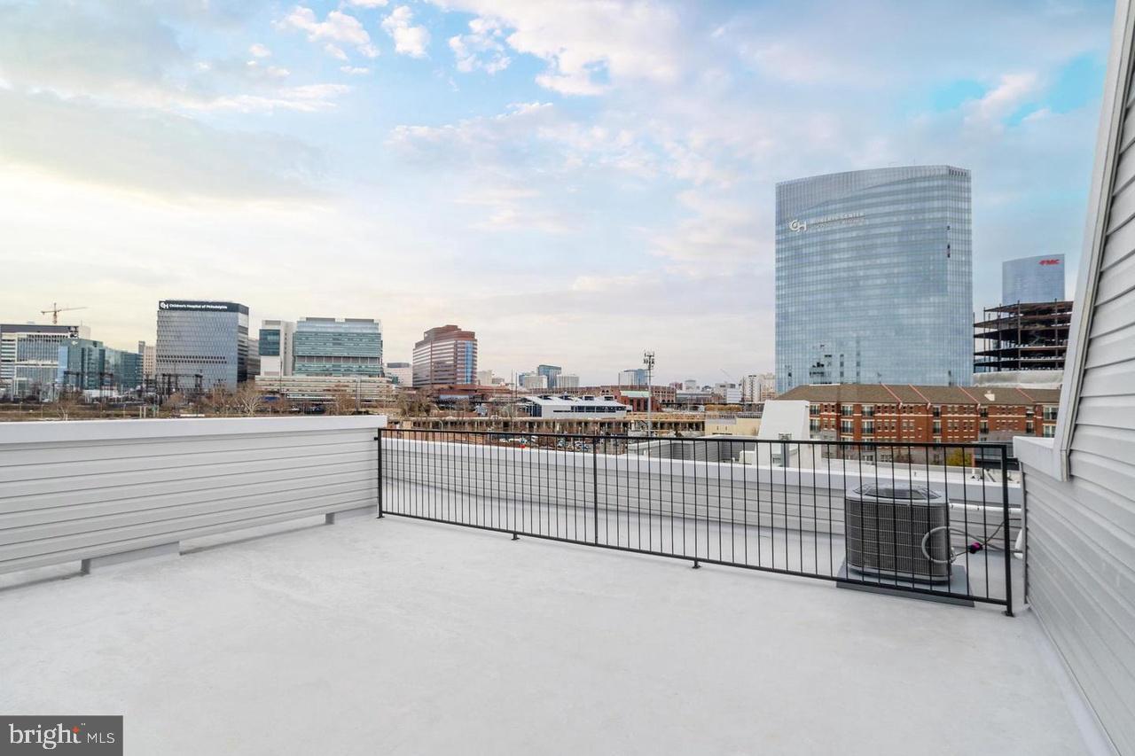 2628-32 WEBSTER ST #2