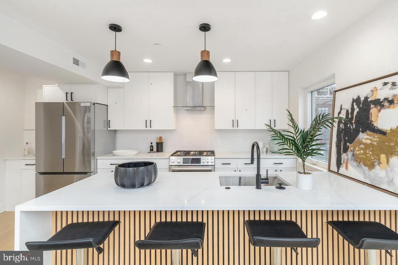 2628-32 WEBSTER ST #2