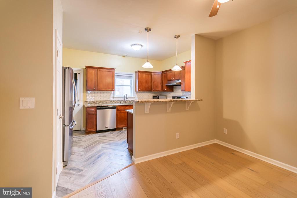 1738 BLAIR ST
