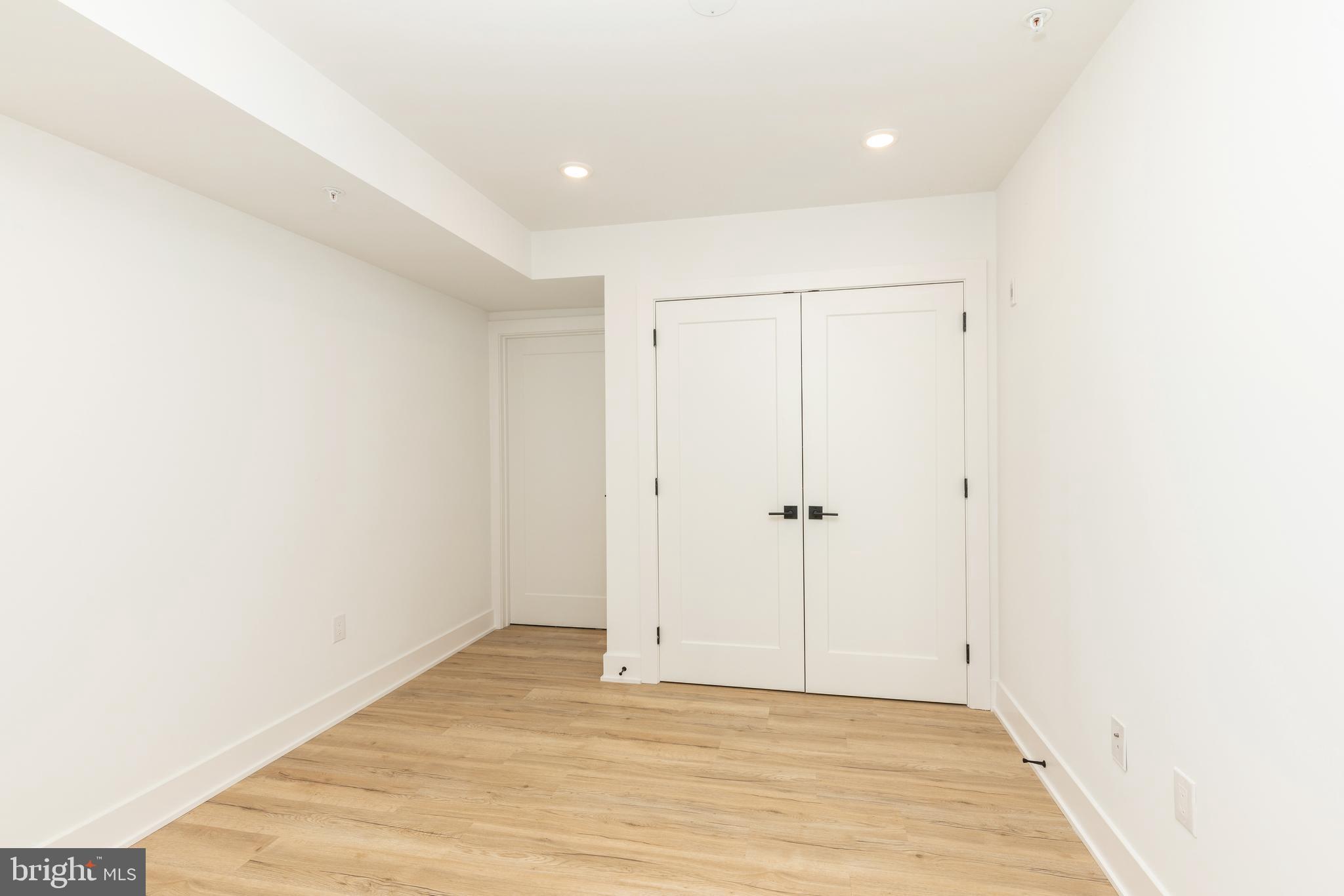 629 W GIRARD AVE #UNIT 507