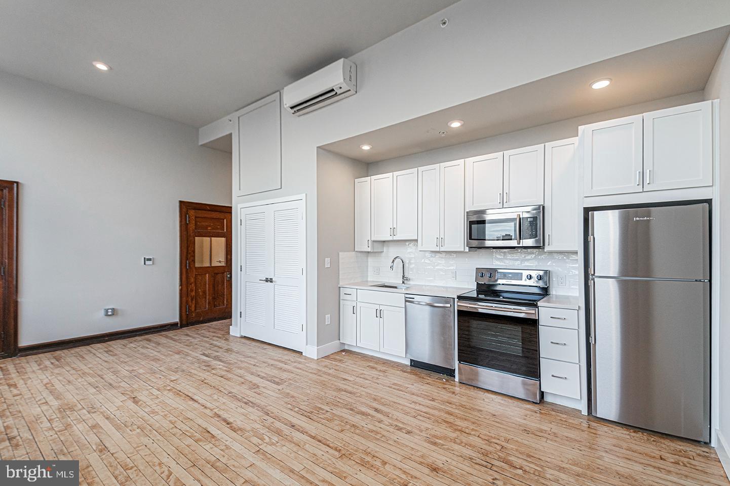 1300 S 19TH ST #UNIT 100