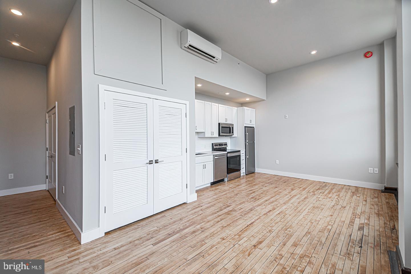 1300 S 19TH ST #UNIT 100